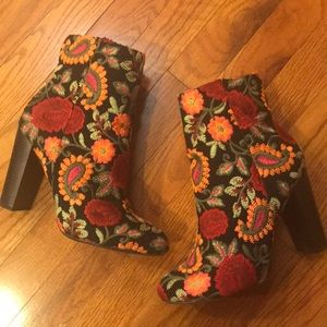 Fun and flirty boot perfect for spring!